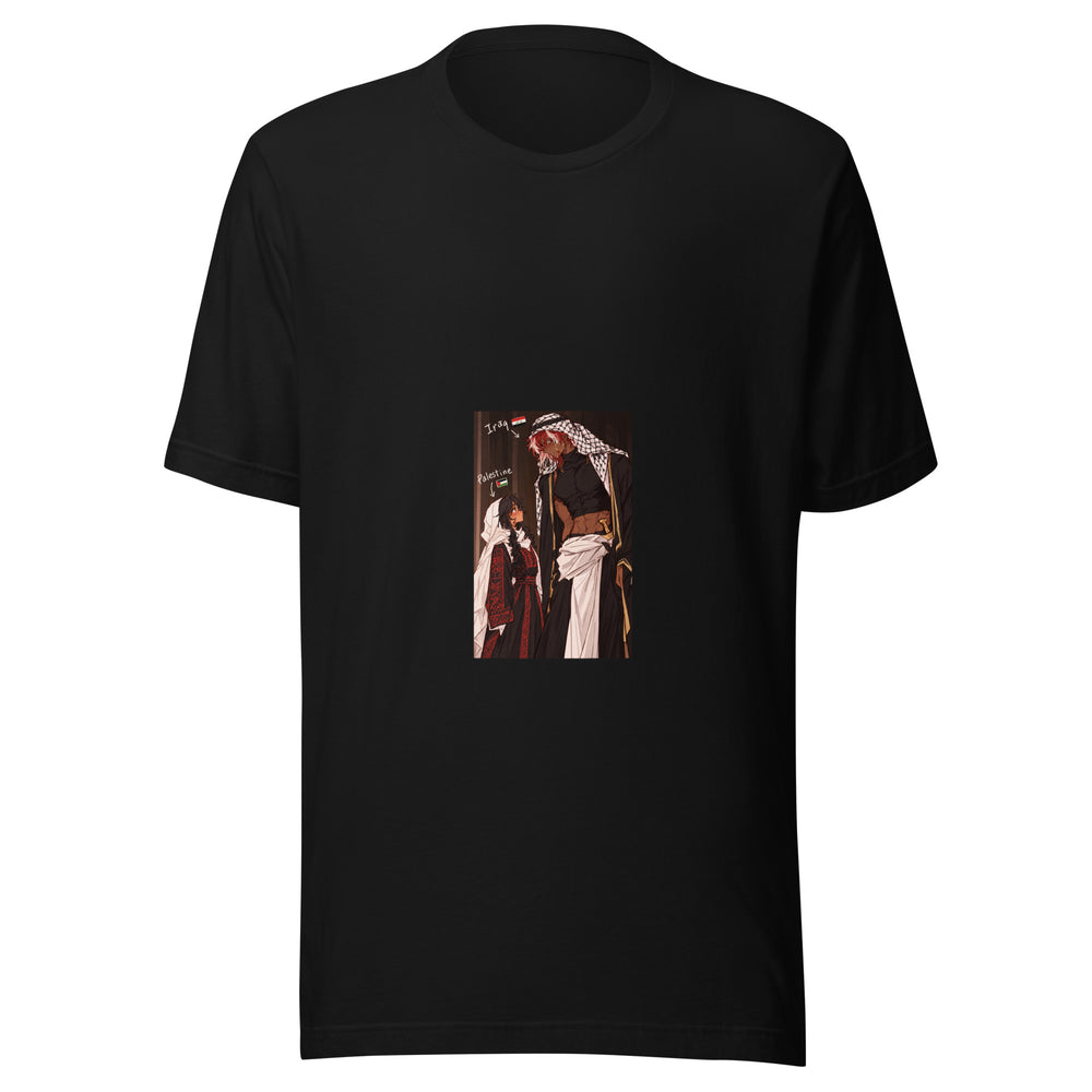 Maglietta unisex nera vista di fronte. Due personaggi immaginari si guardano, identificati dalle scritte Iraq e Palestine e dalle rispettive bandiere. Mockup del capo completo.
