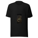 Maglietta unisex nera vista di fronte. Il Pin presenta questa veduta aerea notturna come Karbala, in Iraq. Mockup del capo completo.